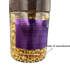 Ice cream topping shot with Weraru gold pearls for a celebratory look