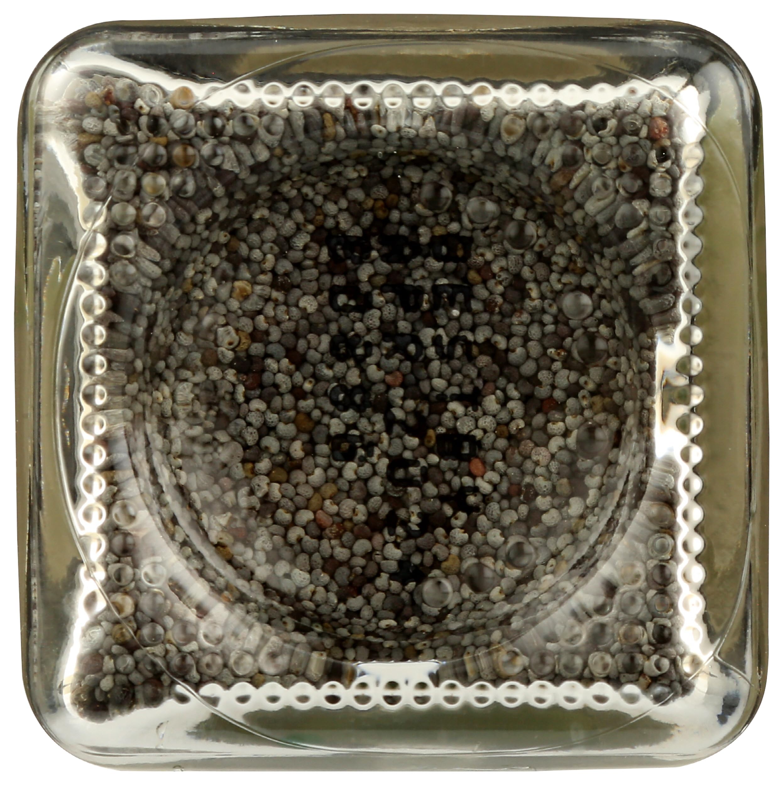 365 by Whole Foods Market organic poppy seeds baking-ready, enhances texture and flavor in recipes.