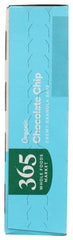365 by Whole Foods Market whole grain toasted oats scoop emphasizes wholesome base.
