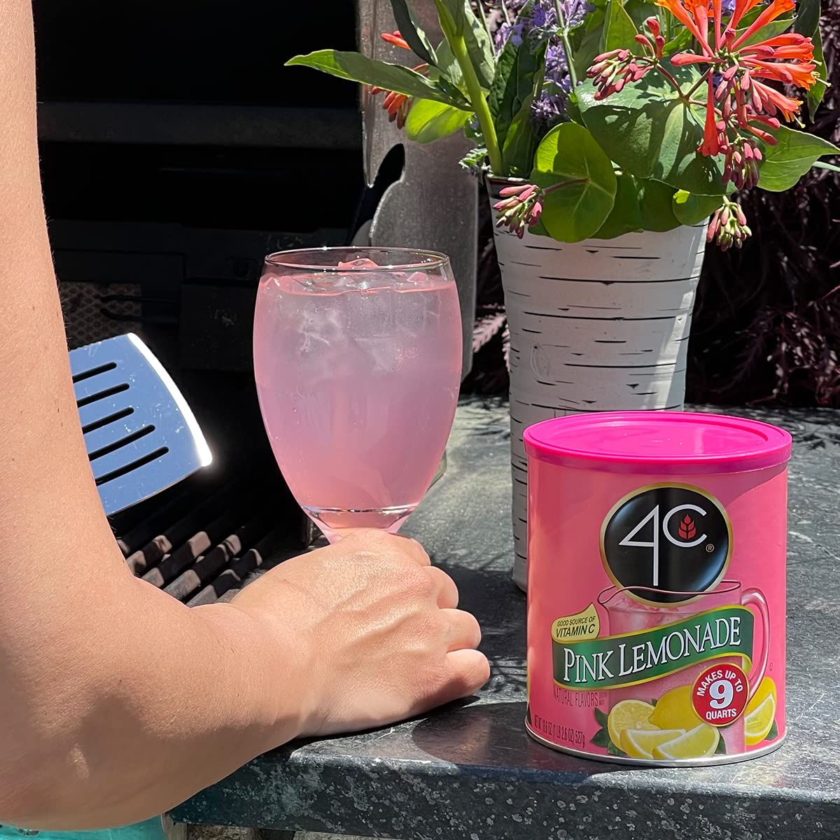 4C Pink Lemonade measuring scoop for easy flavor blends