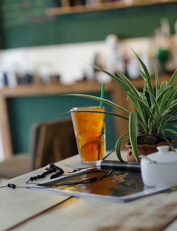 4C Raspberry Tea served in cups, kid-friendly and easy to mix