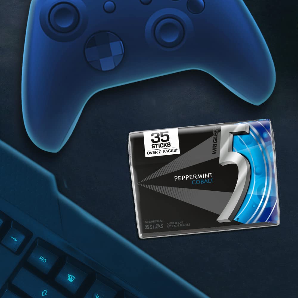 5 GUM Peppermint Cobalt sticks in pack ready to refresh.