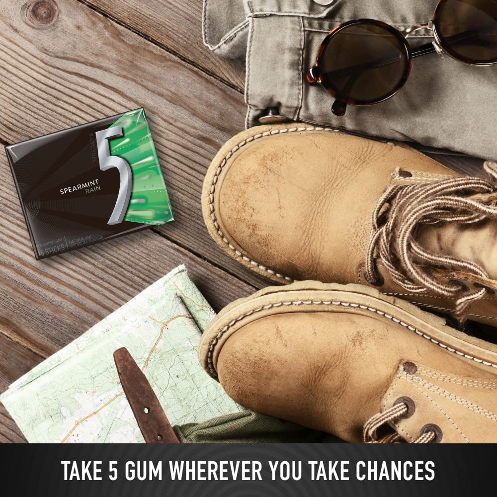 5 Gum Breath-freshening mint assortment keeps breath ready.