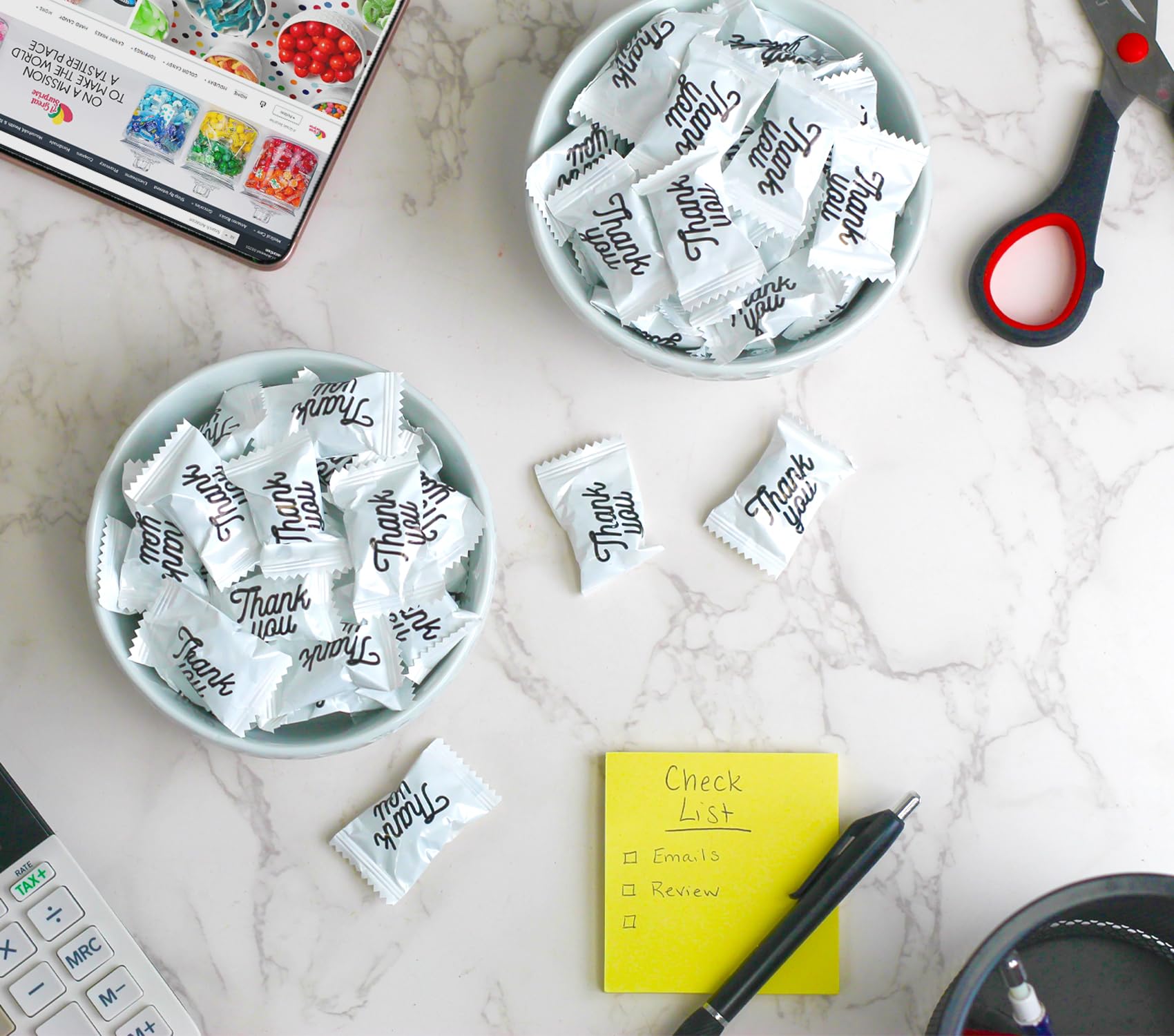 A Great Surprise Thank You mints as wedding favors for a refined touch.