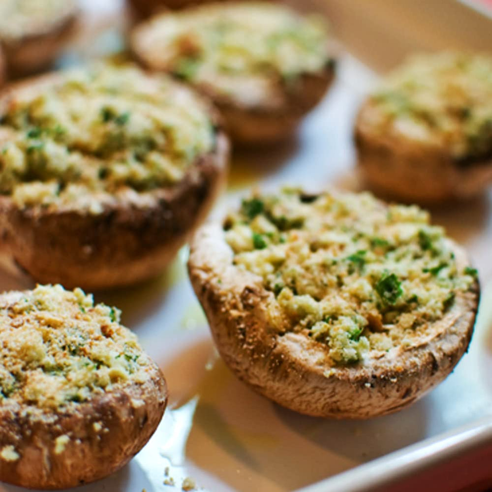 Aleia’s Best gluten-free plain crumbs labeled non-GMO for clean eating.