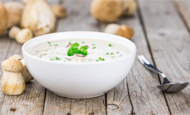 Alessi Autentico hearty Italian soup with porcini flavor.