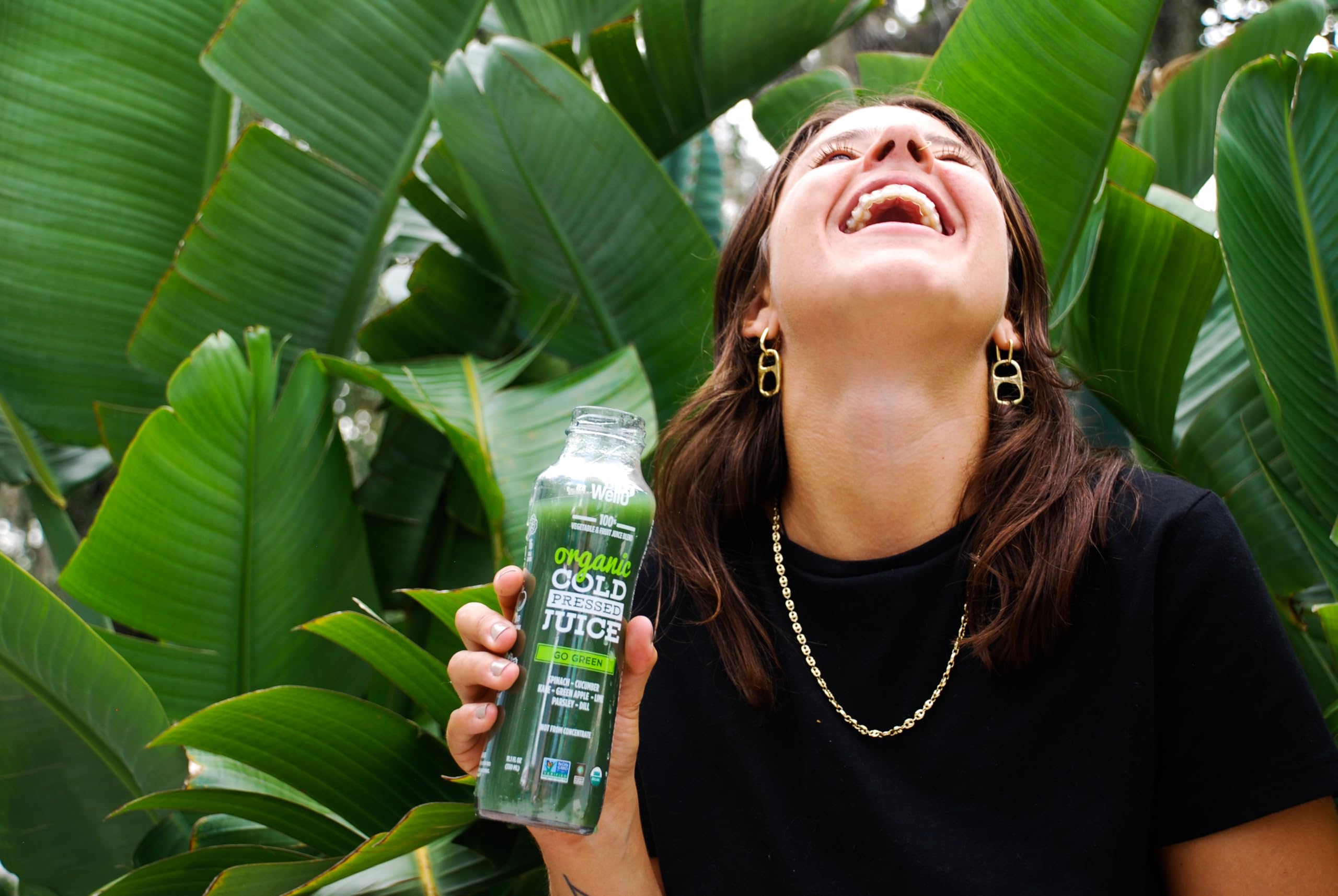 ALLWELLO Go Green fresh fruits and vegetables imagery highlights wholesome ingredients.