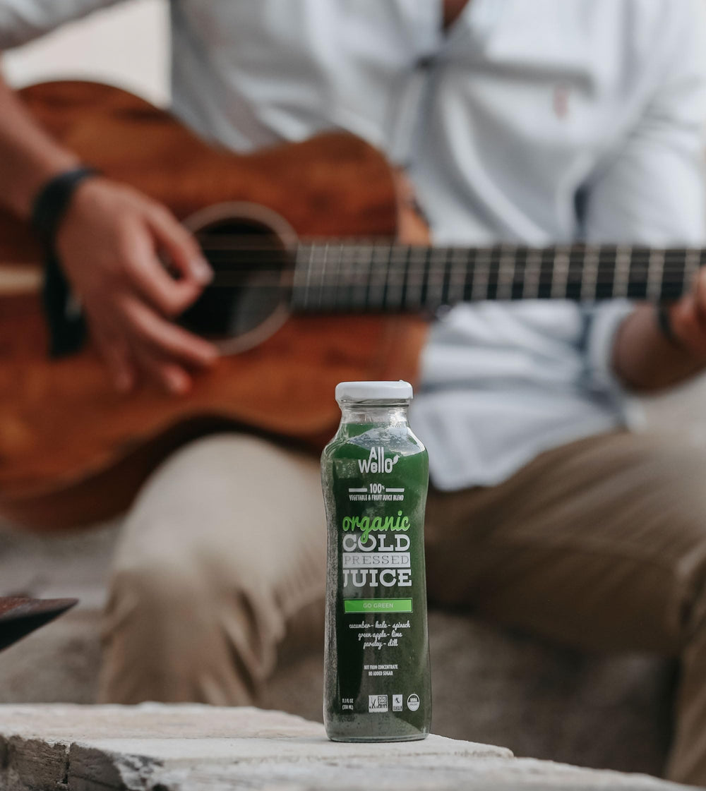 ALLWELLO Go Green packaging from recycled glass highlights eco-friendly packaging.