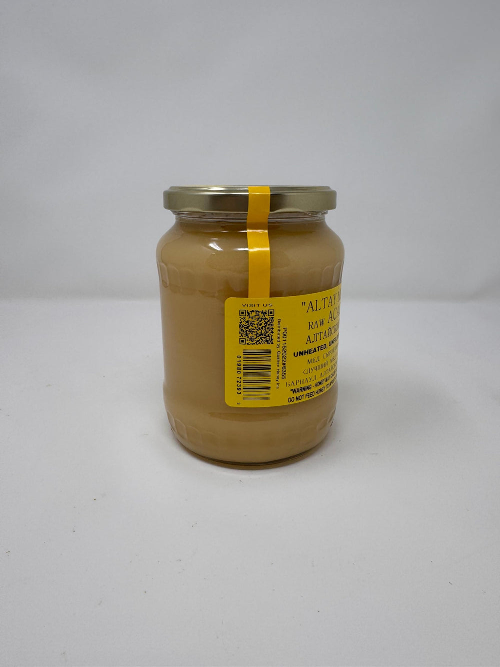 Altay Meadows Acacia Honey as a baking ingredient for light, fragrant desserts.