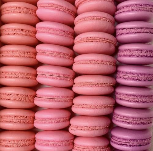 Americolor Soft Gel Paste deep pink color blends into fondant for smooth coverage