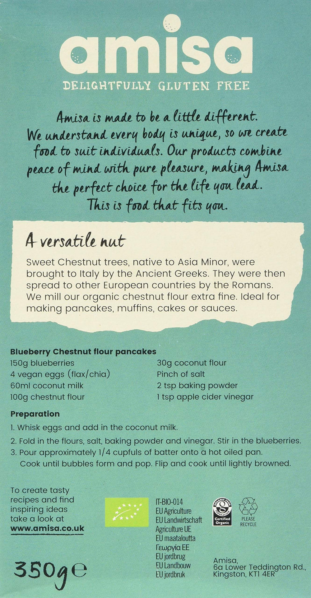 Amisa BIONA Chestnut Flour scoop illustrating convenient portioning for recipes.
