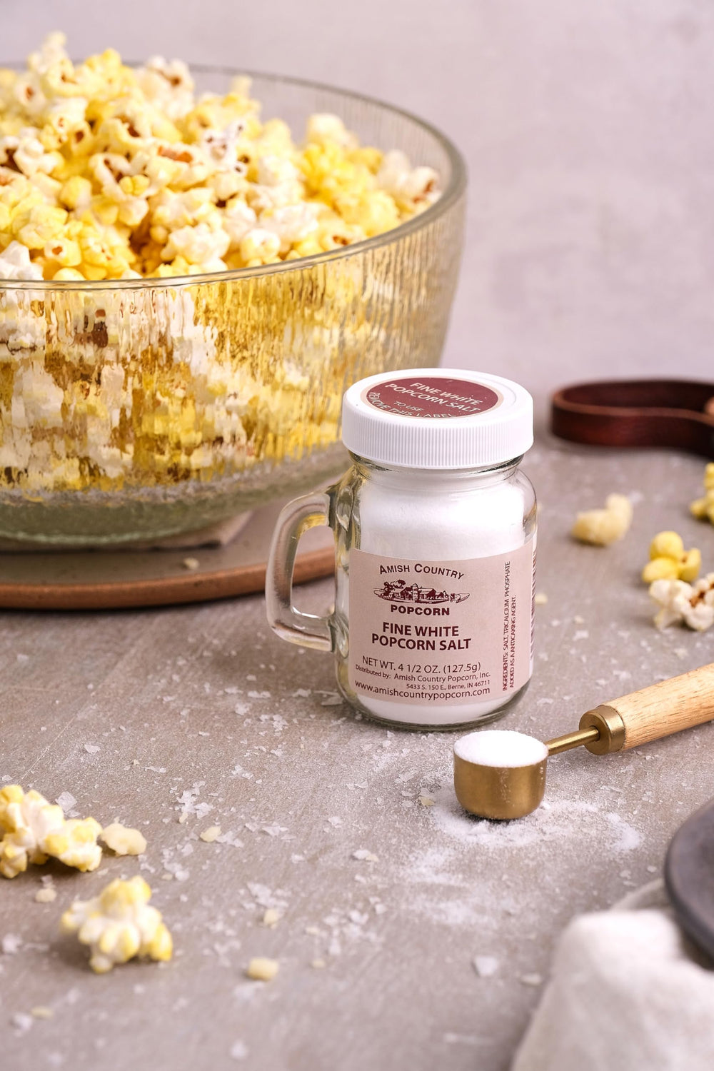 Amish Country Popcorn Fine White Salt crystal closeup for premium seasoning detail.