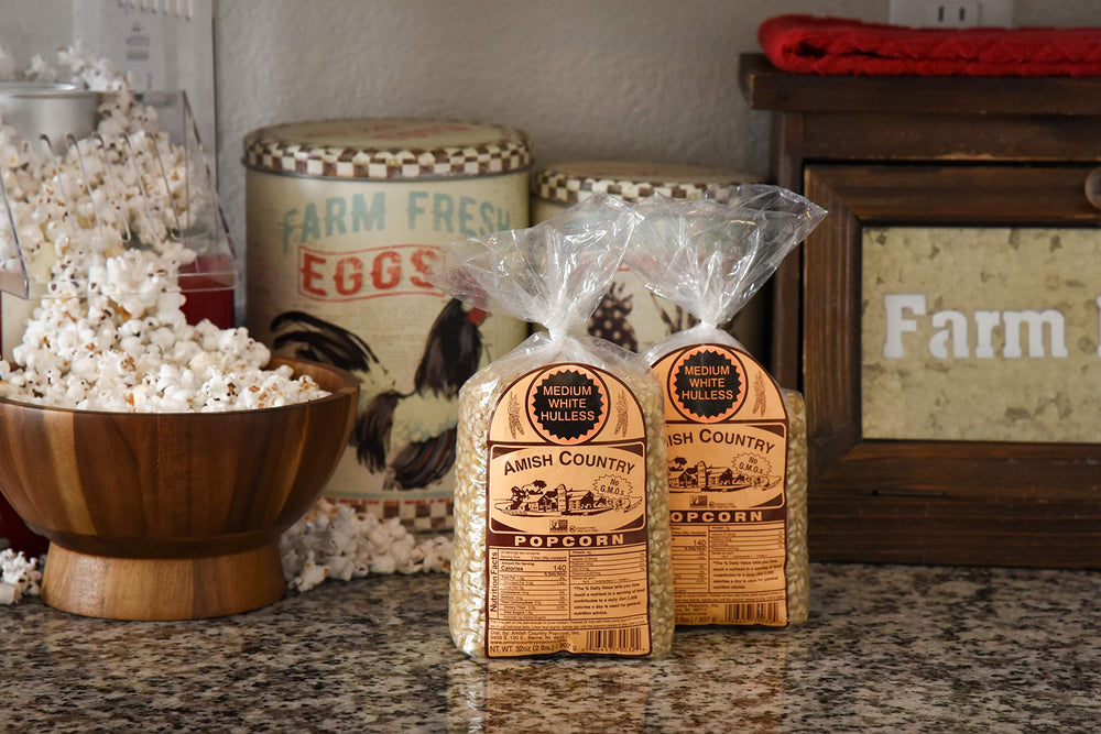 Amish Country Popcorn medium white kernel close-up, ideal for light, fluffy popcorn.