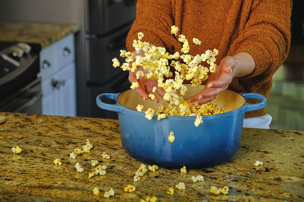 Amish Country Popcorn storage container helps maintain freshness.