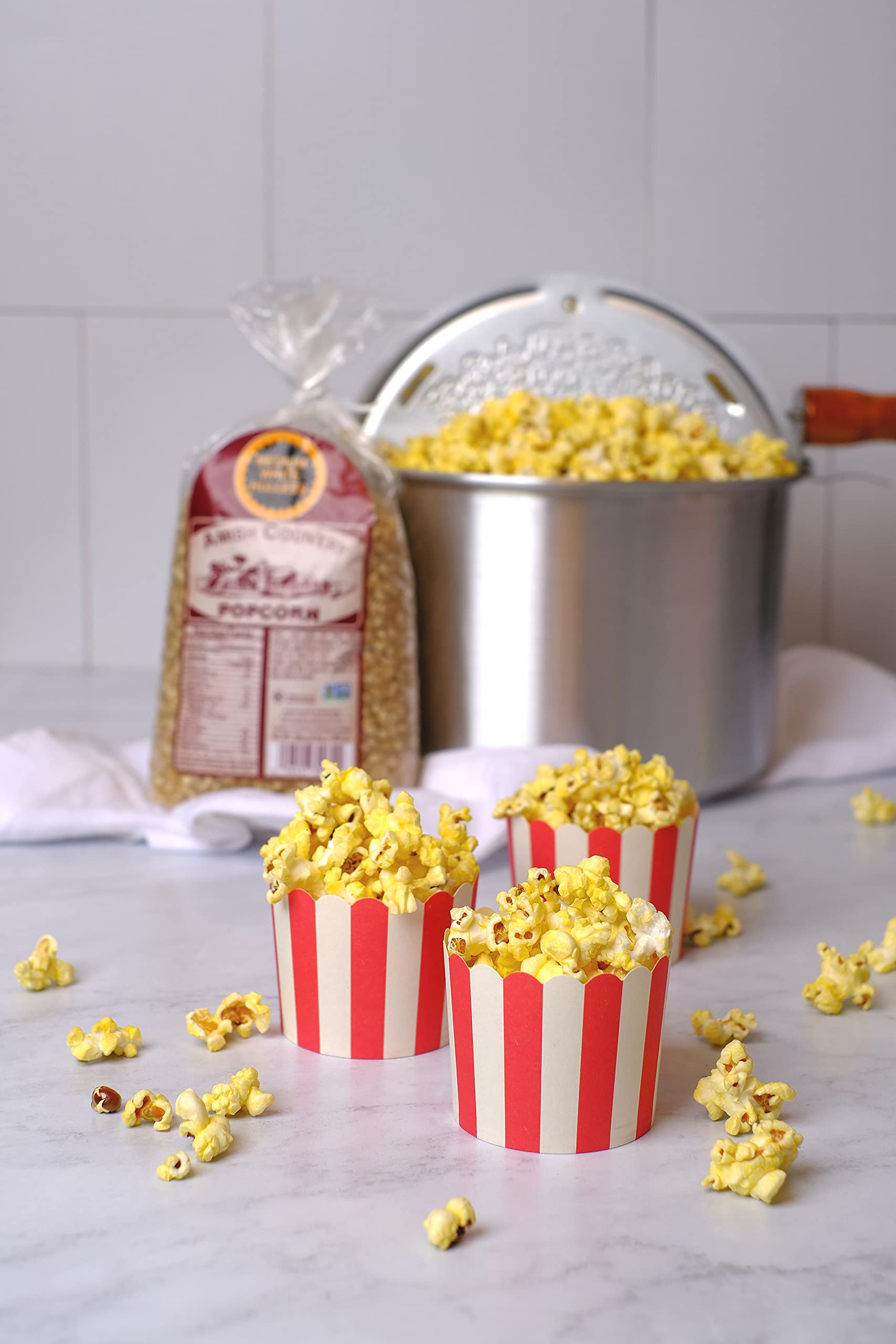 Amish Country Popcorn storage container emphasizes freshness and seal