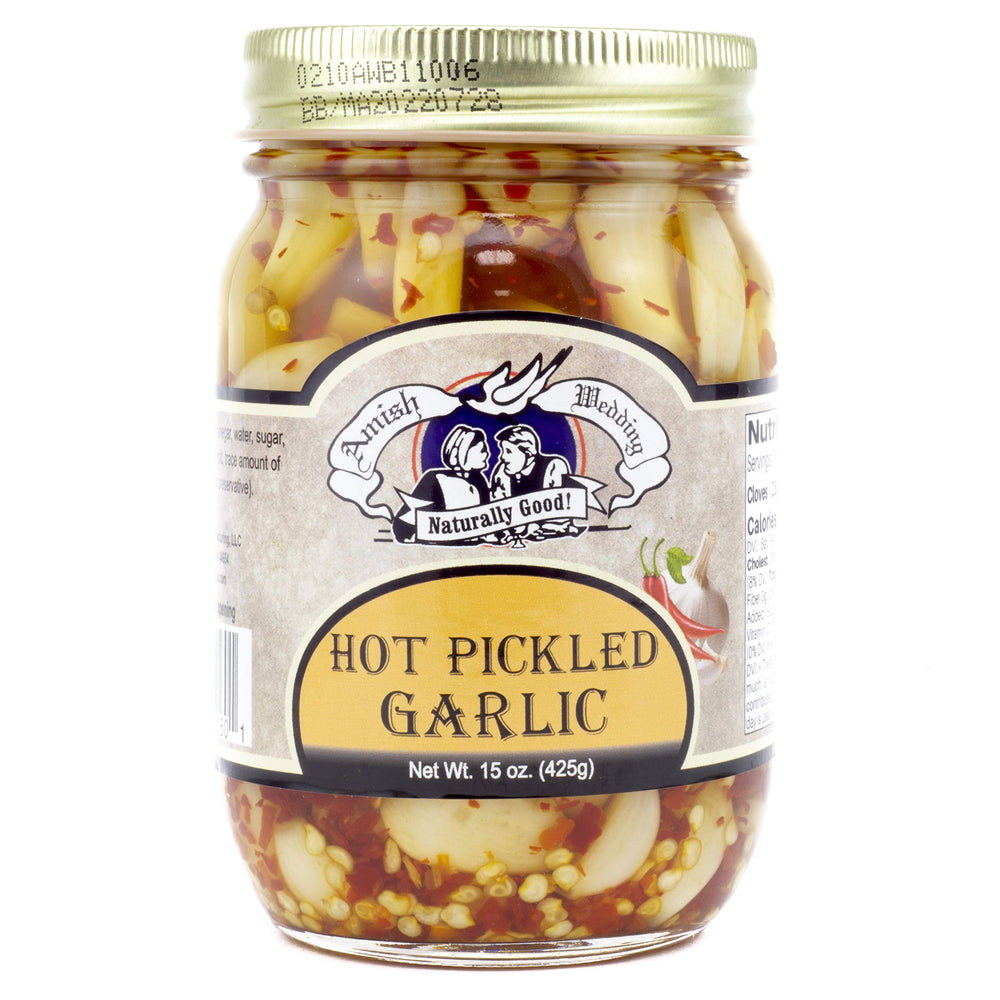 Amish Wedding hot-pickled garlic label highlights all-natural ingredients.
