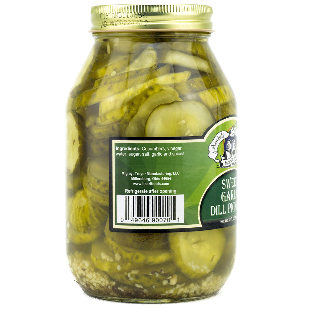 Amish Wedding pickles in a glass jar close-up, showing crisp texture and bright dill aroma.