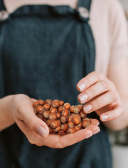 Anna and Sarah hazelnuts in shell bulk-pack on shelf shows generous 5 lb size