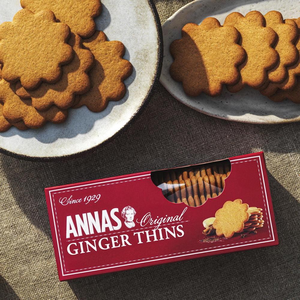 Annas Swedish Thins bite highlights crisp, ultra-thin texture