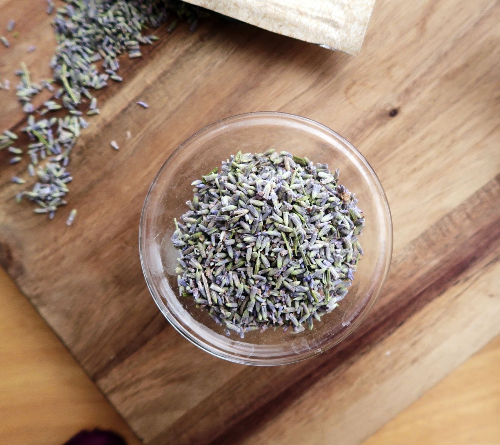 Anthony's Organic French Lavender Petals dried bulk jar ready for infusion or seasoning.