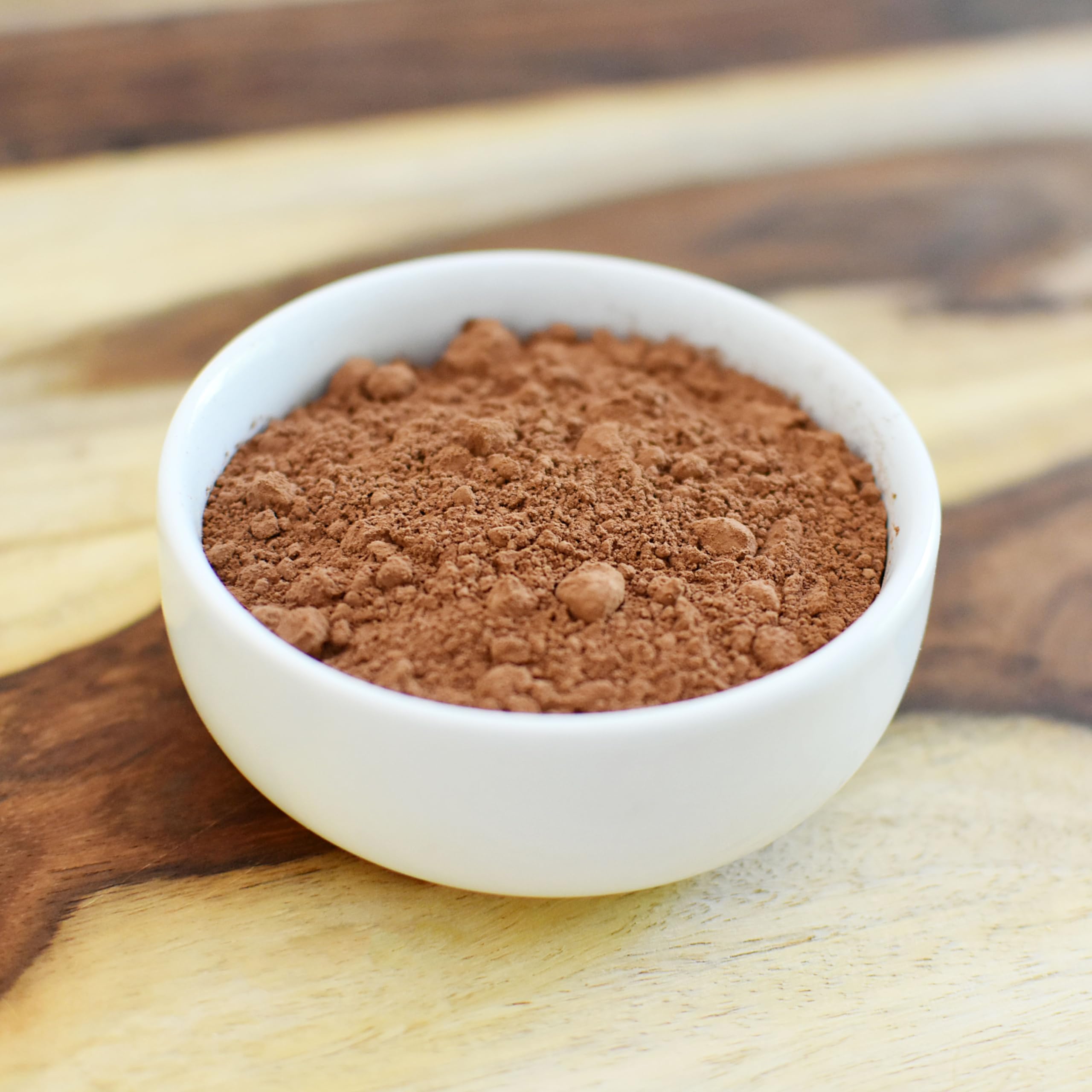 Anthony's Organic Cocoa Powder with spice rub concept for meat, balanced richness