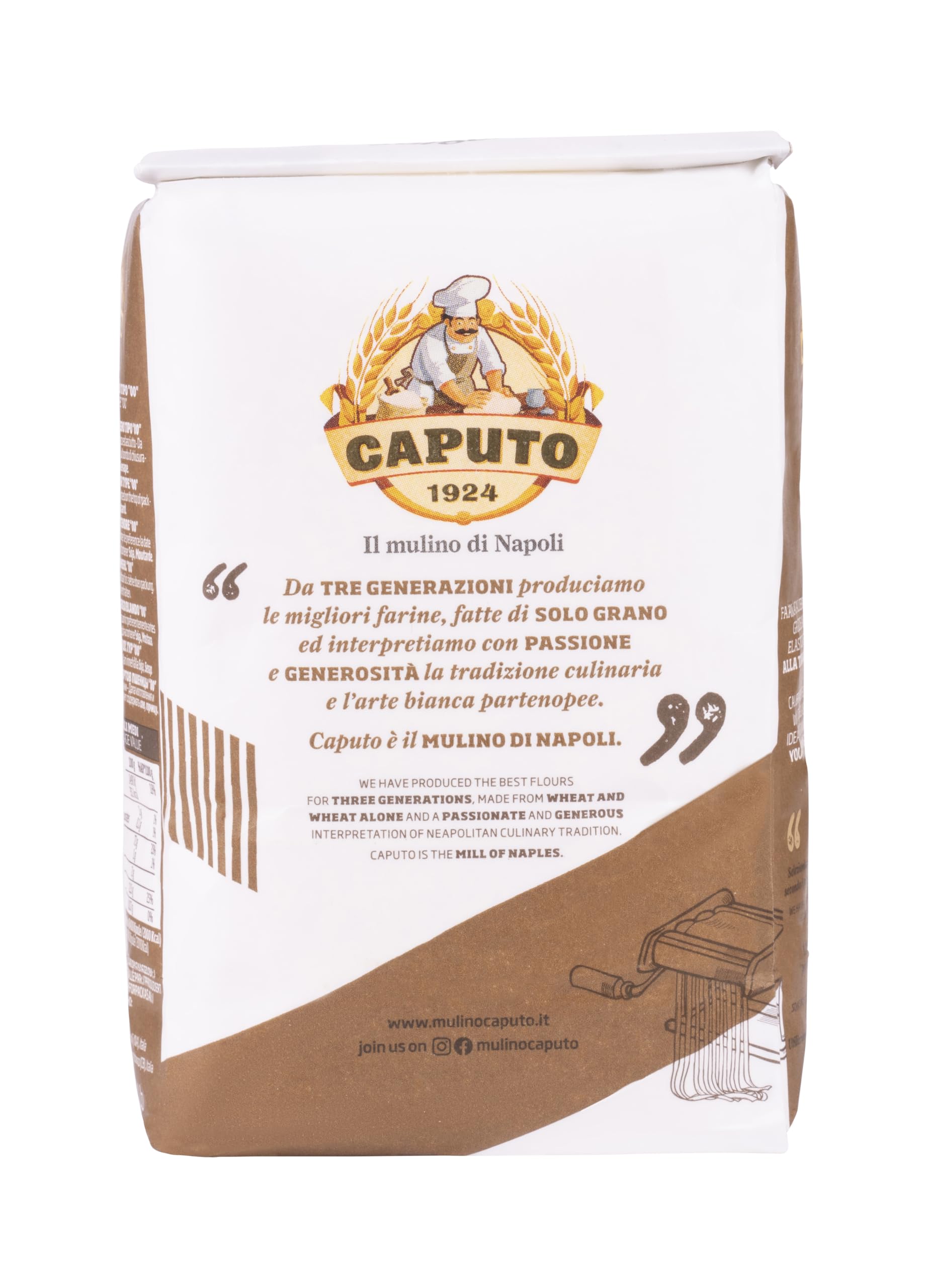 Antimo Caputo flour measuring cup demonstrates precise ratios.