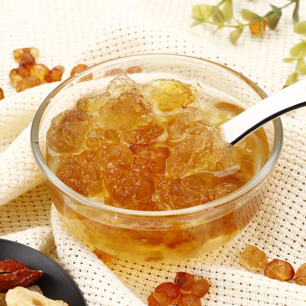 APEACHGIRL Yunnan Peach Gum soaking overnight to reveal gelatinous texture.