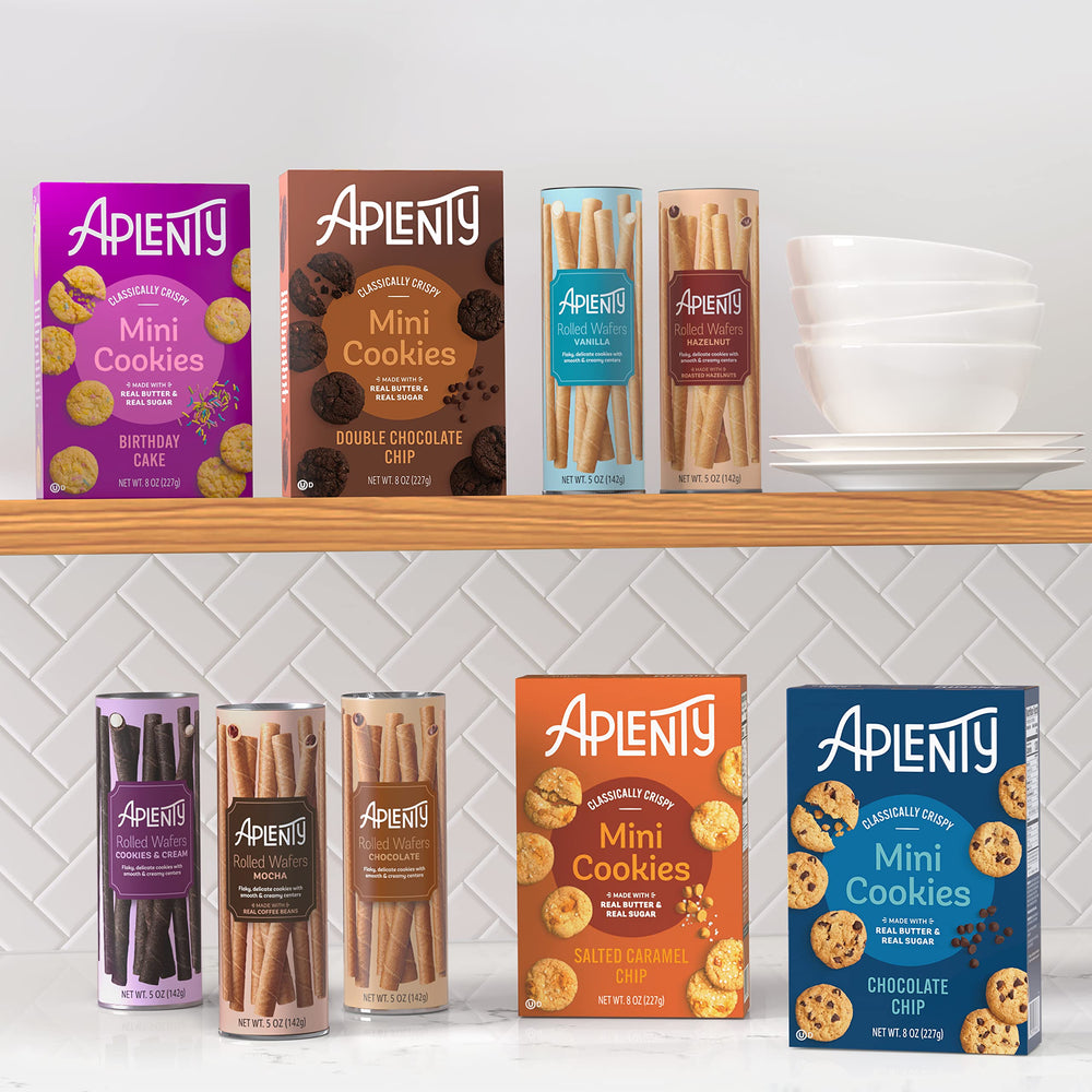 Aplenty wafers with chocolate ice cream create a tempting dessert pairing.