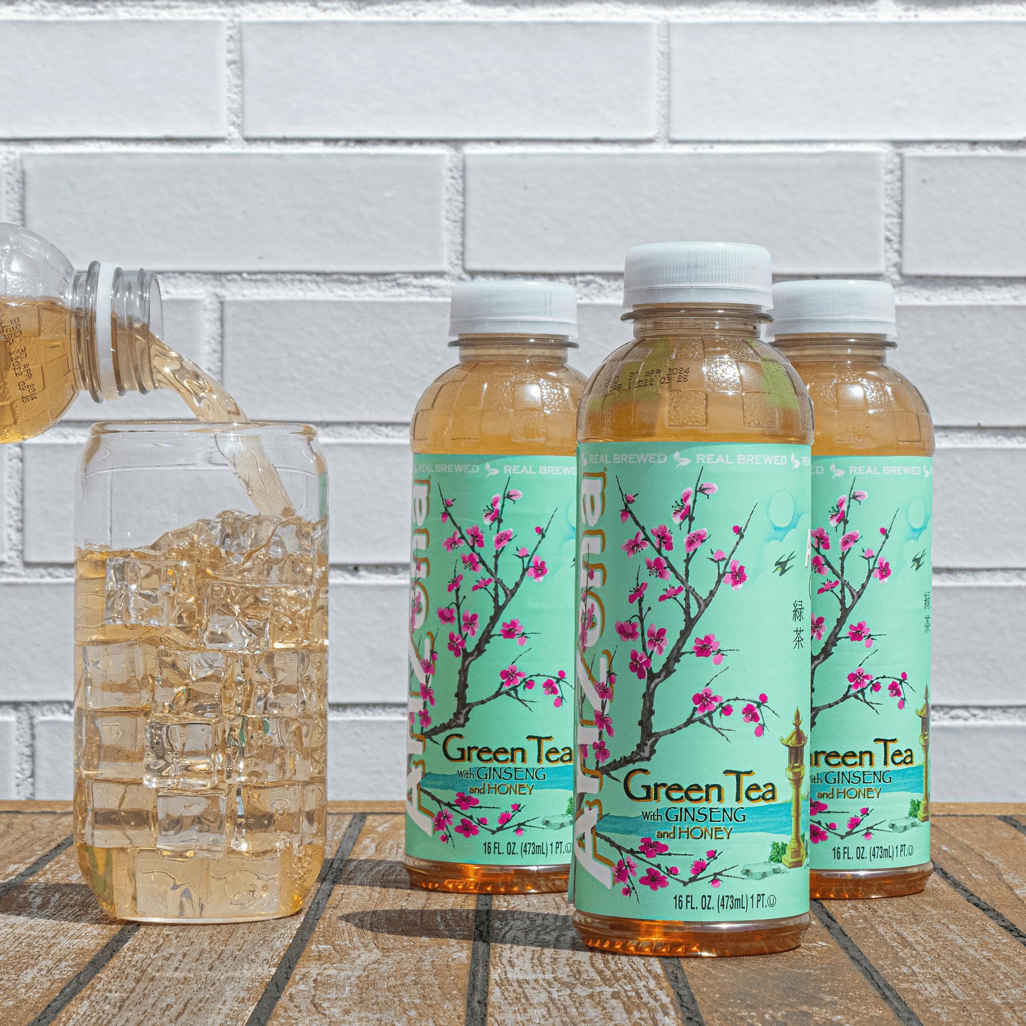 Arizona Green Tea all-natural badge emphasizes honey-sweetened option.