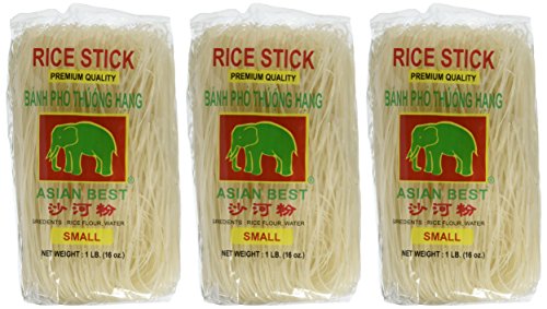 Asian Best rice stick noodles in bowls, perfect for Thai and Vietnamese dishes.