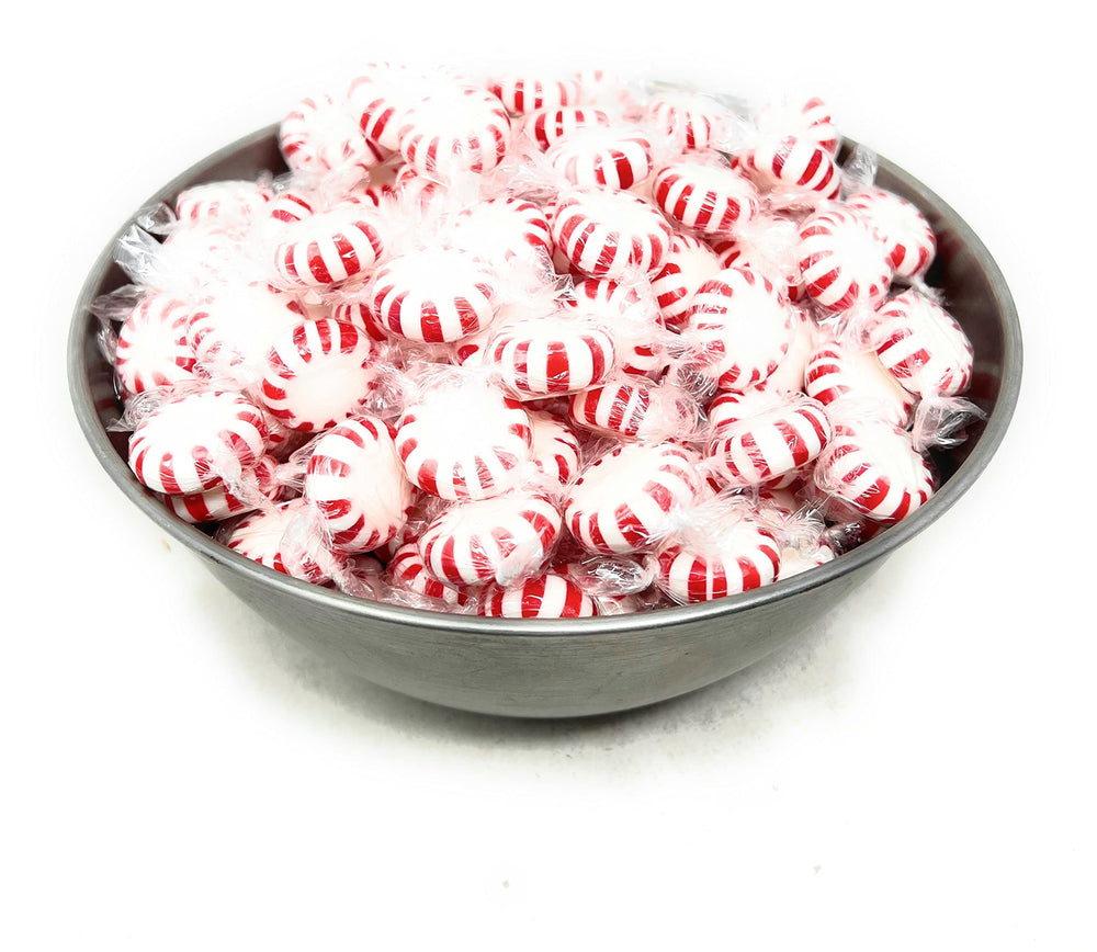 Bright peppermint flavor with real oil offers a refreshing finish.