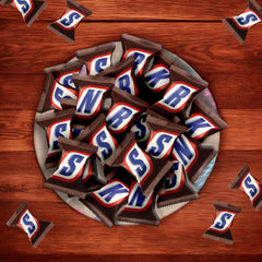 Assortit Snickers Minis trick-or-treat bags ready for sharing.