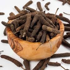 AYURVEDASHREE long pepper ground-texture, coarse granules ideal for seasoning blends.