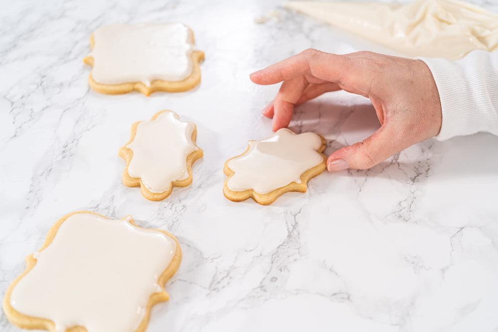Bakerpan kosher royal icing pack for inclusive baking projects