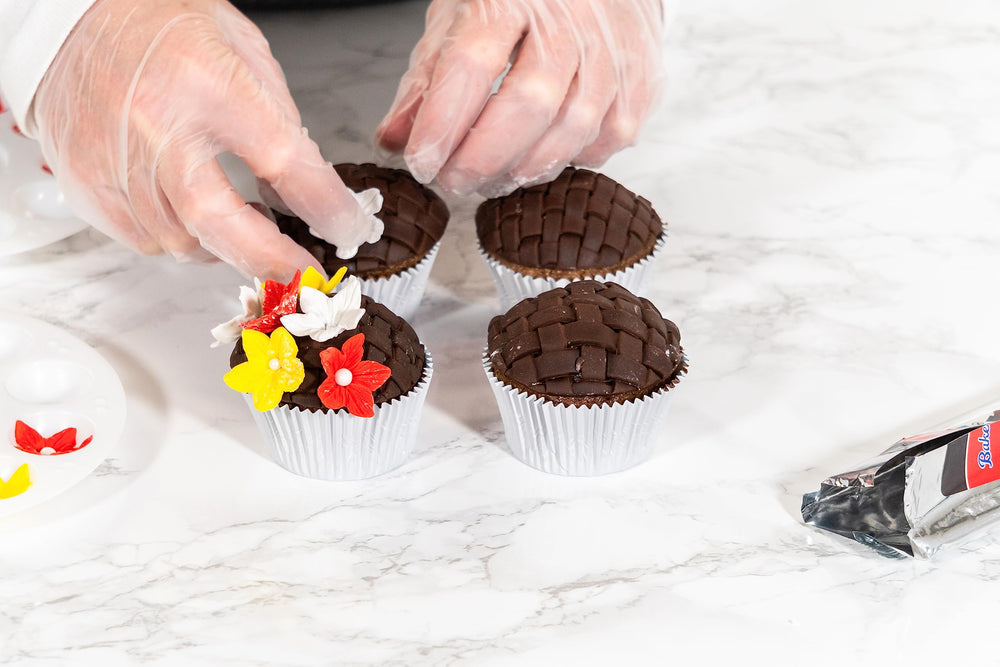 Bakerpan fondant made in USA with gluten-free and dairy-free options