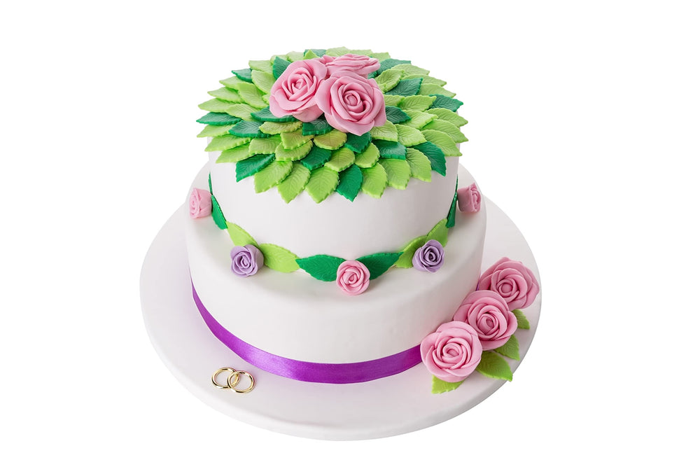 Bakerpan ready-to-roll fondant delivering a smooth finish on cakes and cupcakes.