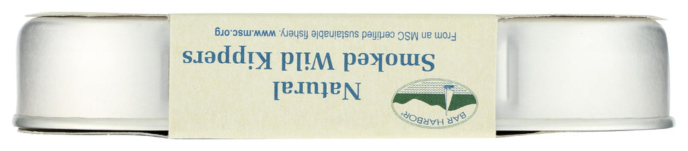 Bar Harbor kippers served with crackers for a convenient snack.