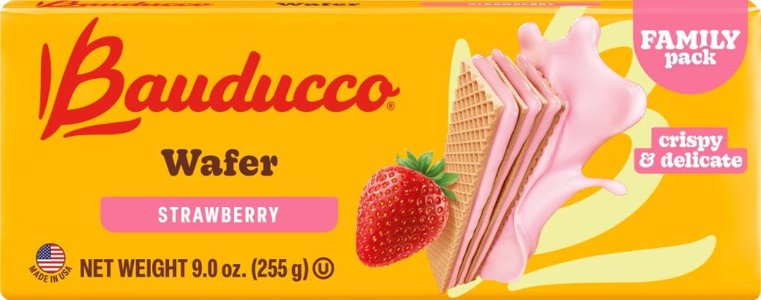Bauducco Strawberry Wafers pack showing crispy layers for a delightful snack.