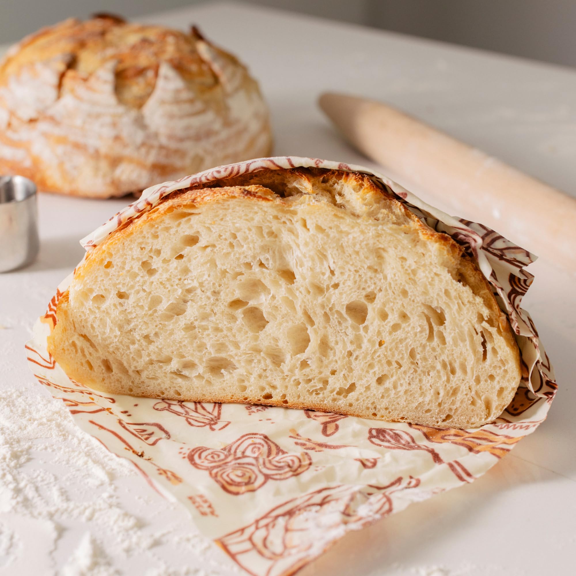 Bee's Wrap baguette wrap supports airy bread with gentle airflow.
