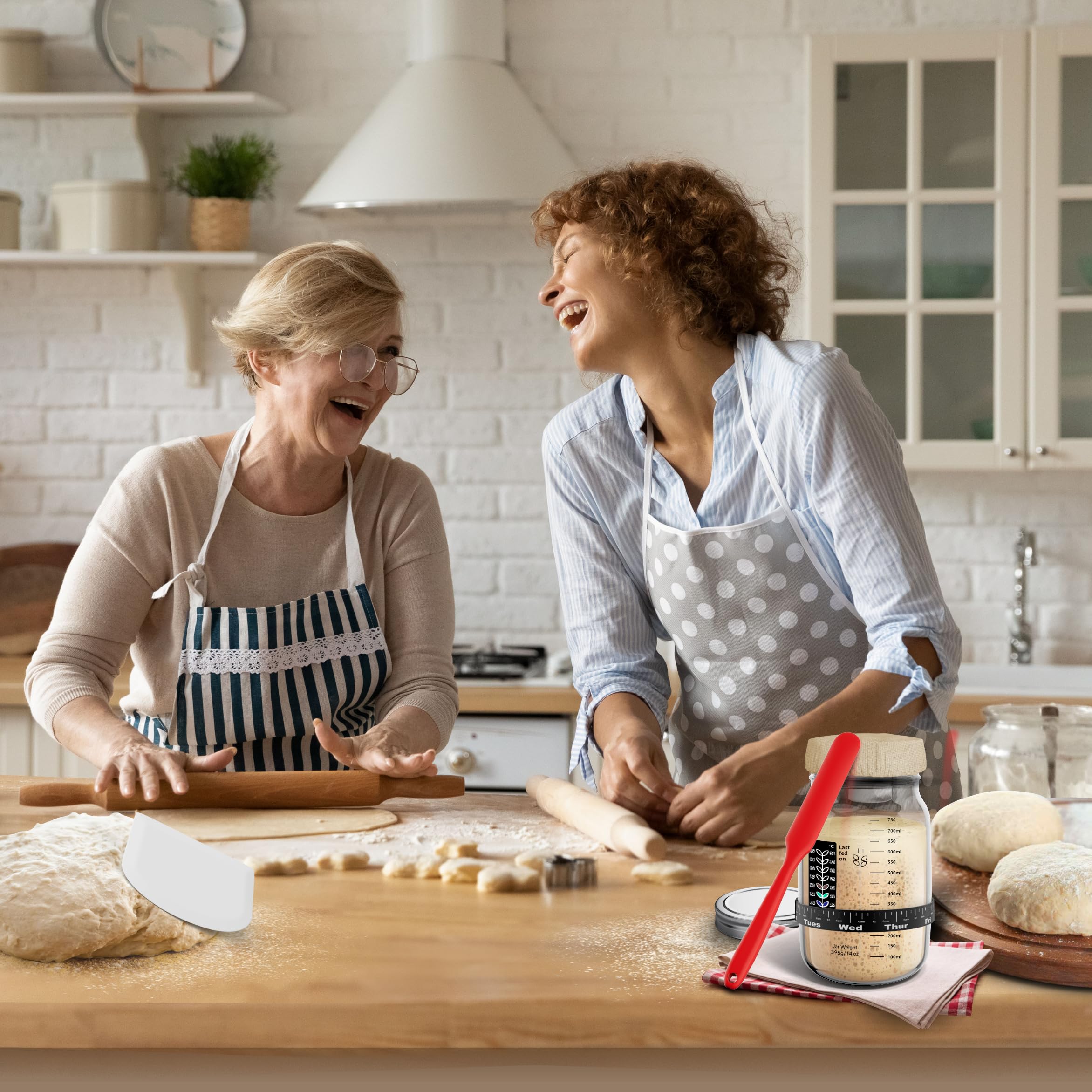 Benicci Thermometer and Spatula support precise measurements and stirring