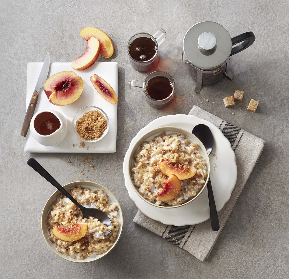 Built-in measuring cup in the Better Oats Organic Bare pouch for precise portions.