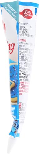 Vivid blue color enhances ocean or party theme cookies