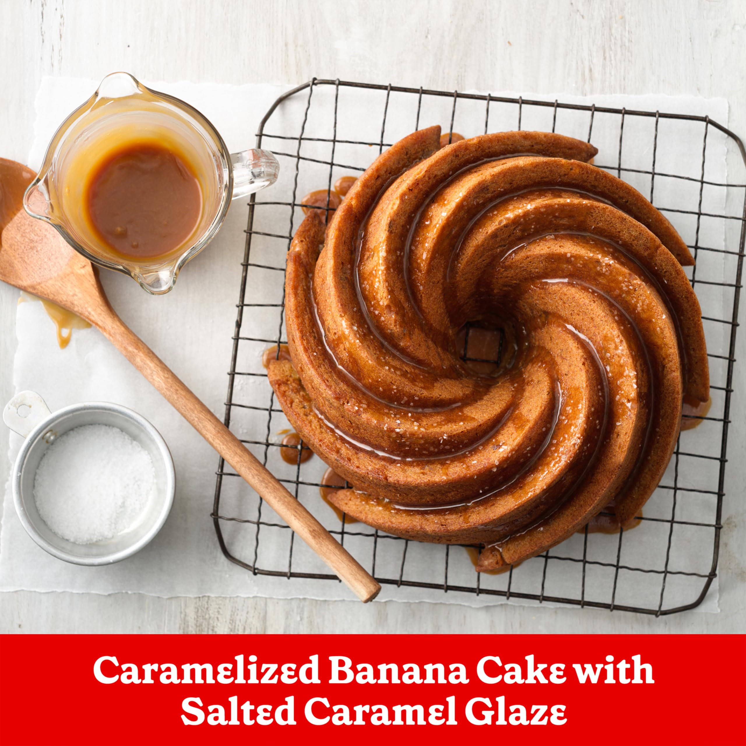 Betty Crocker Delights oven-baking spice cake in pan
