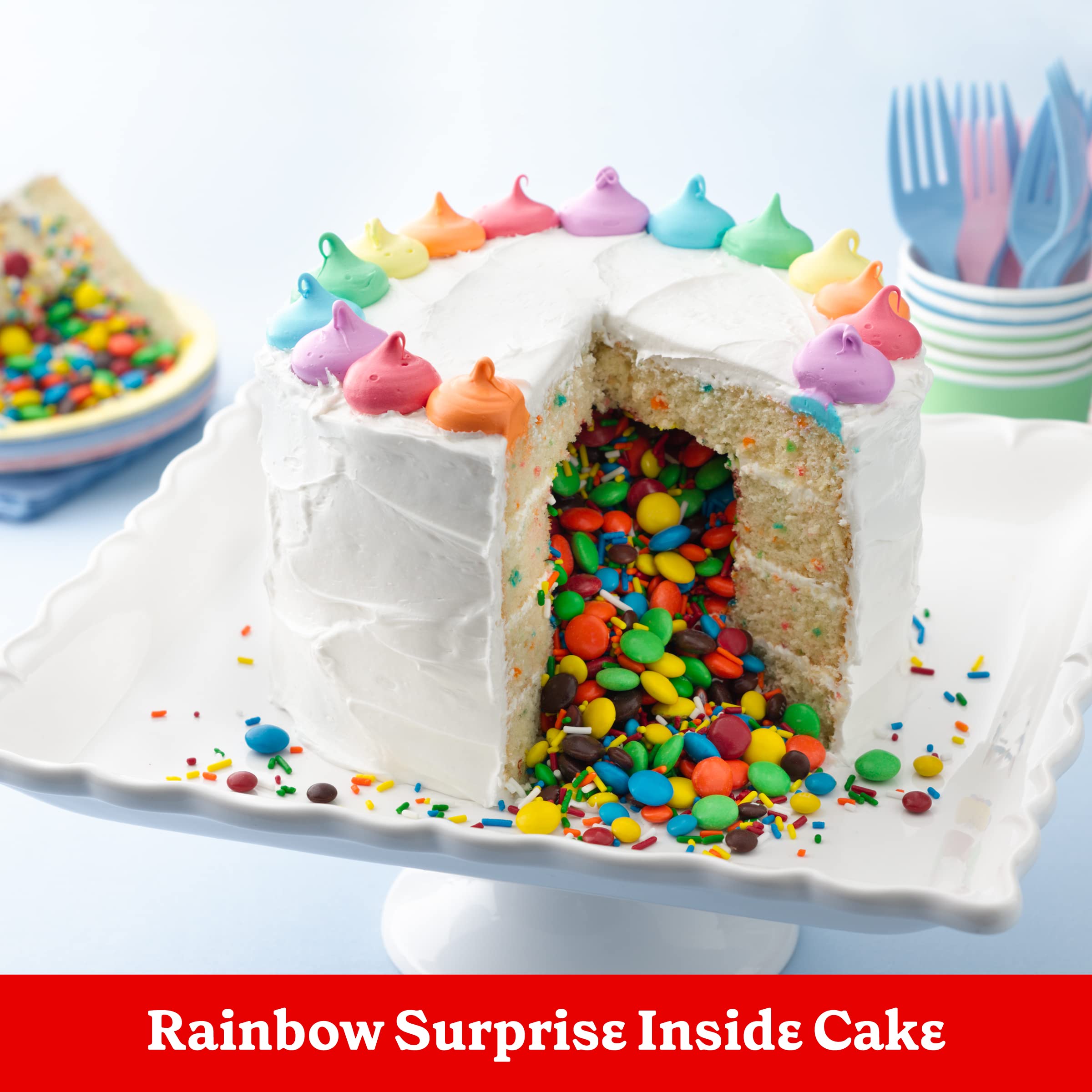 Betty Crocker Gluten Free Whipped Vanilla Frosting as decorative toppings and patterns.