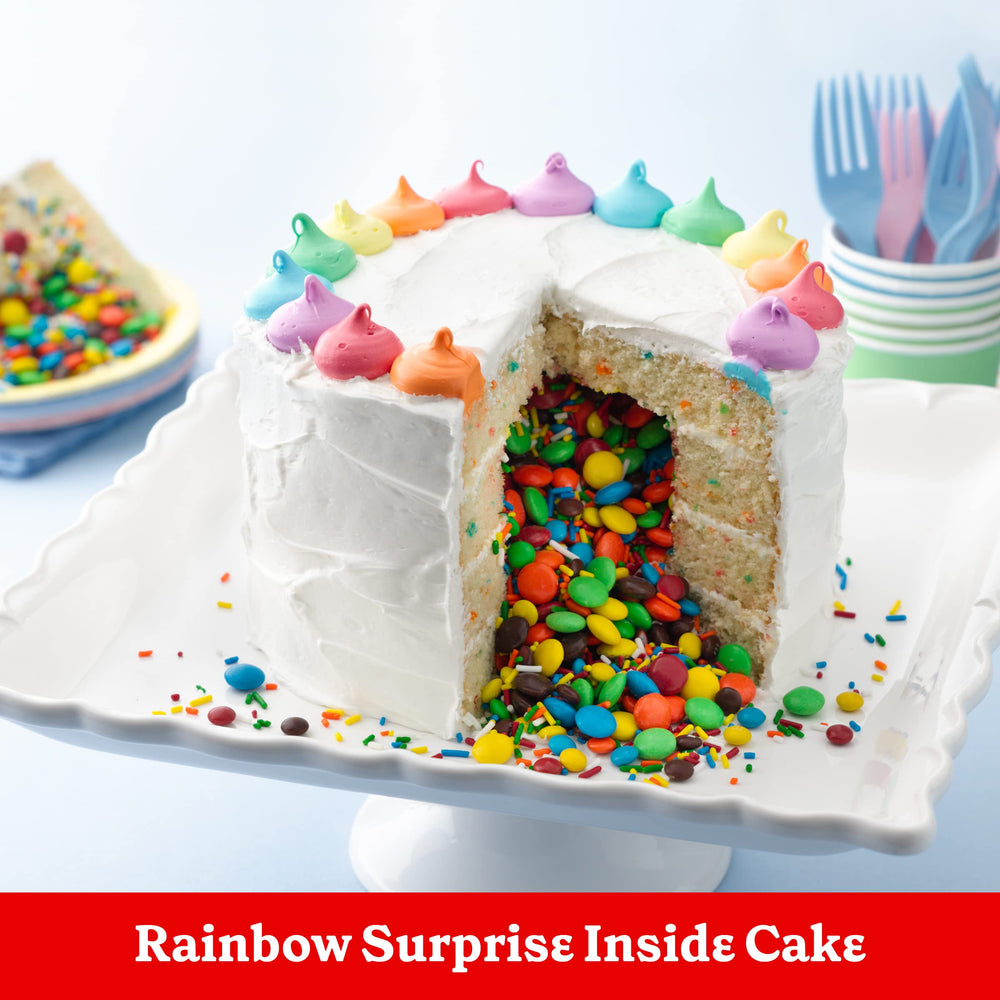 Betty Crocker Gluten Free Whipped Vanilla Frosting as decorative toppings and patterns.