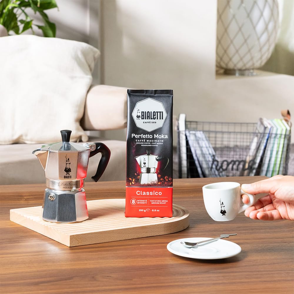 Bialetti Classico grind-for-moka-pot for full-bodied extraction.