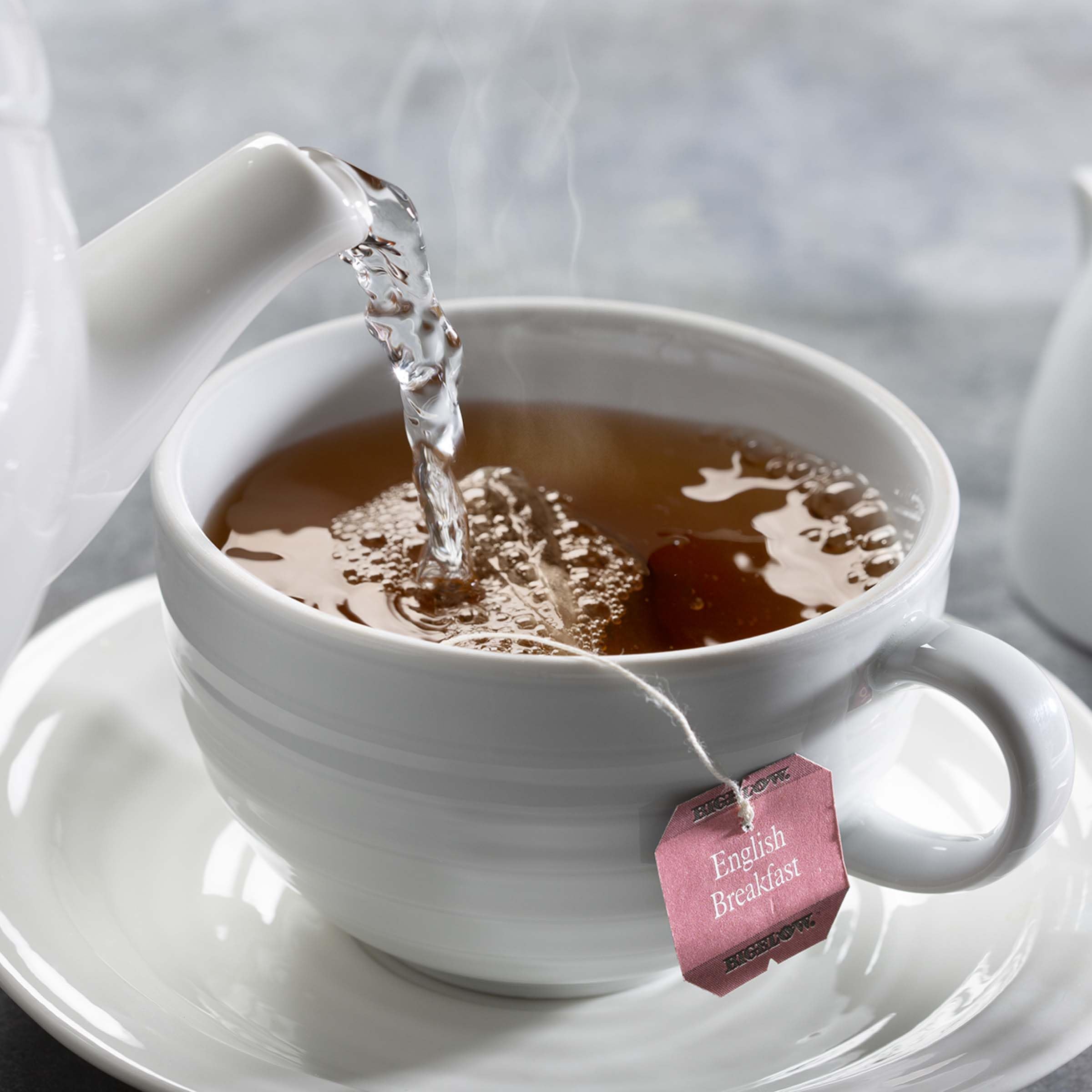 Foil-wrapped Bigelow English Breakfast tea bags preserve freshness.