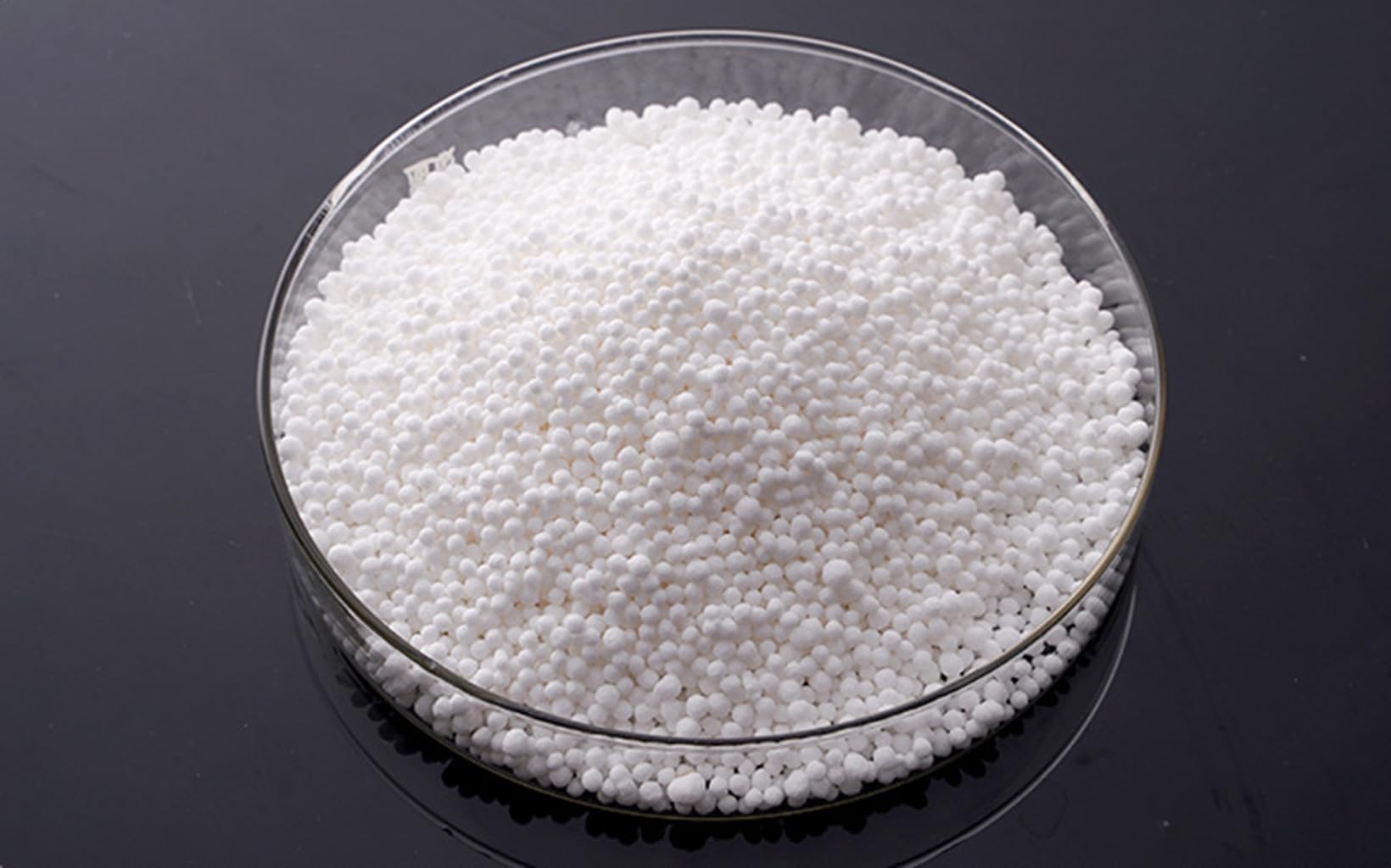Binstree calcium chloride moisture absorption reduces dampness in storage