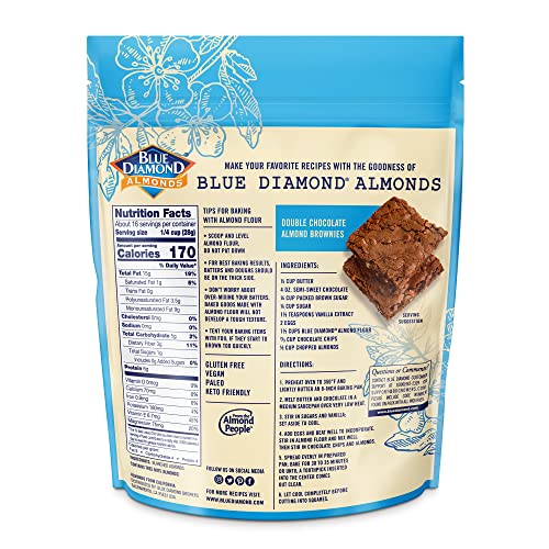 Blue Diamond Almond Flour close-up reveals fine sift texture.