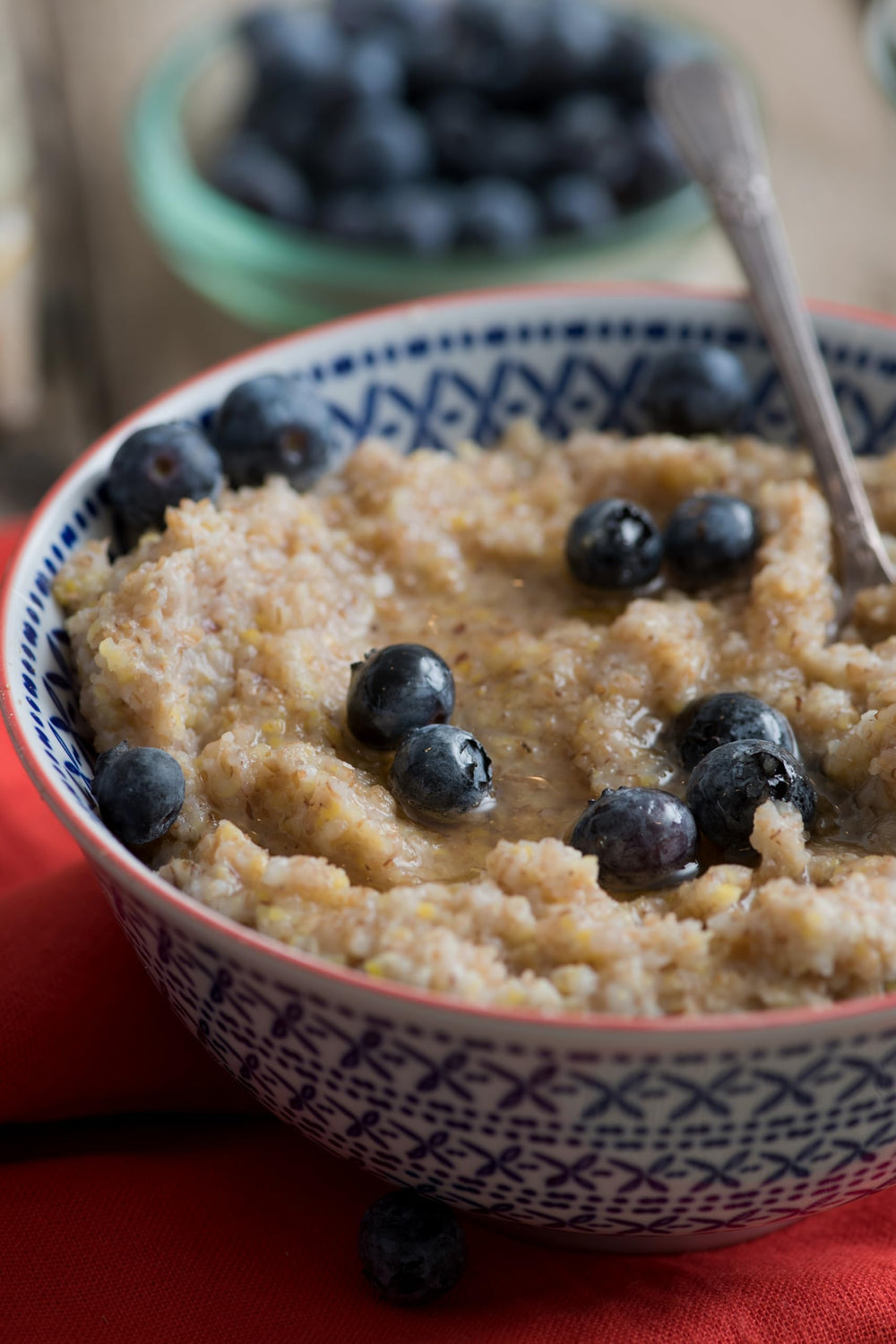 Bob's Red Mill 10 Grain Hot Cereal high fiber content visual.